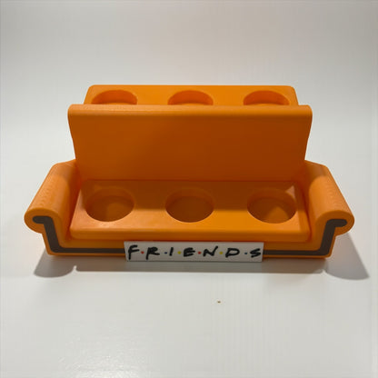 Exhibidor para Figuras McDonald’s – Sofá Friends | Isla3D